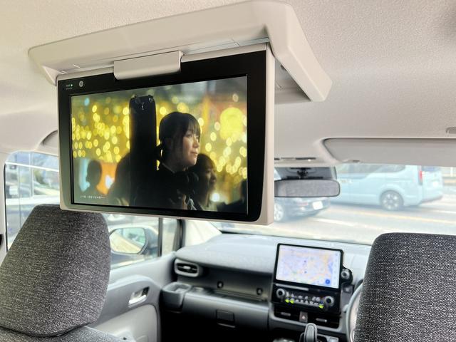 シエンタ ハイブリッドＺ　トヨタセーフティセンス☆トヨタチームメイト☆アドバンスドパーク☆透視パノラミックビュー☆純正１０．５インチナビ☆フルセグＴＶ☆純正後席１２．１インチフリップダウン☆シートヒーター・ステアヒーター☆（50枚目）
