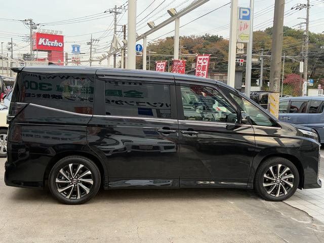 ヴォクシー ハイブリッドS-Z トヨタセーフティセンス☆トヨタチームメイト☆リモート付アドバンスドパーク☆10.5インチ純正ナビ☆フルセグTV☆BT☆USB☆全方位パノラマビューカメラ☆純正14型フリップダウン☆ハーフレザー☆(6枚目)