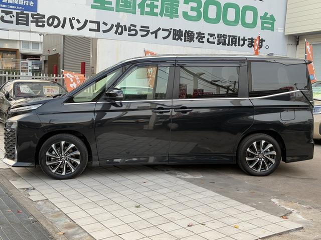 ヴォクシー ハイブリッドS-Z トヨタセーフティセンス☆トヨタチームメイト☆リモート付アドバンスドパーク☆10.5インチ純正ナビ☆フルセグTV☆BT☆USB☆全方位パノラマビューカメラ☆純正14型フリップダウン☆ハーフレザー☆(10枚目)