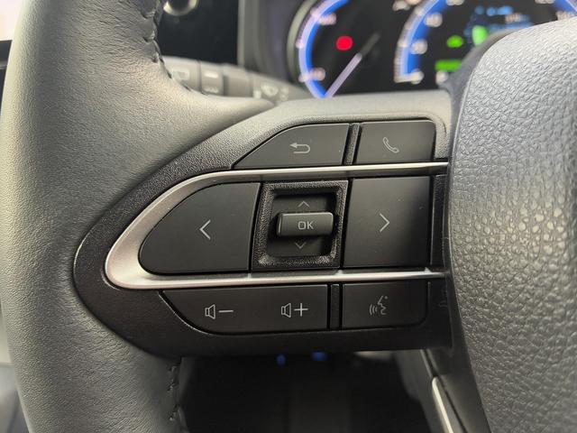 ヴォクシー ハイブリッドS-Z トヨタセーフティセンス☆トヨタチームメイト☆リモート付アドバンスドパーク☆10.5インチ純正ナビ☆フルセグTV☆BT☆USB☆全方位パノラマビューカメラ☆純正14型フリップダウン☆ハーフレザー☆(24枚目)