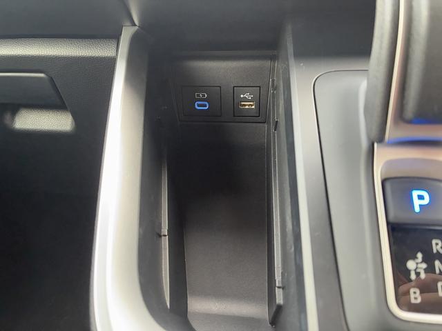 ヴォクシー ハイブリッドS-Z トヨタセーフティセンス☆トヨタチームメイト☆リモート付アドバンスドパーク☆10.5インチ純正ナビ☆フルセグTV☆BT☆USB☆全方位パノラマビューカメラ☆純正14型フリップダウン☆ハーフレザー☆(33枚目)