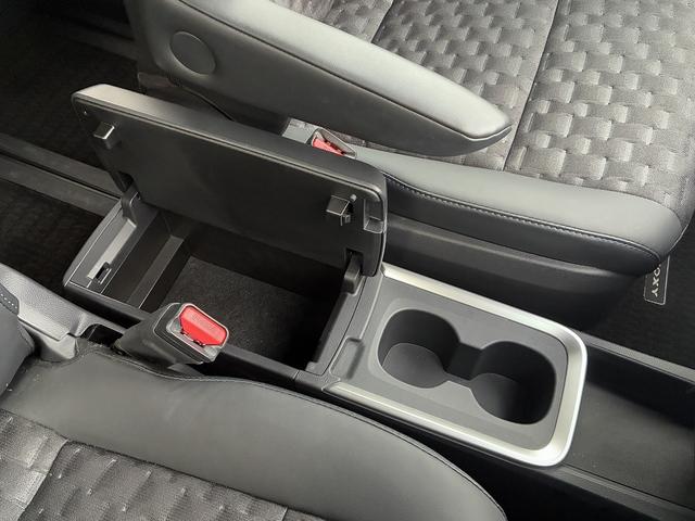 ヴォクシー ハイブリッドS-Z トヨタセーフティセンス☆トヨタチームメイト☆リモート付アドバンスドパーク☆10.5インチ純正ナビ☆フルセグTV☆BT☆USB☆全方位パノラマビューカメラ☆純正14型フリップダウン☆ハーフレザー☆(39枚目)