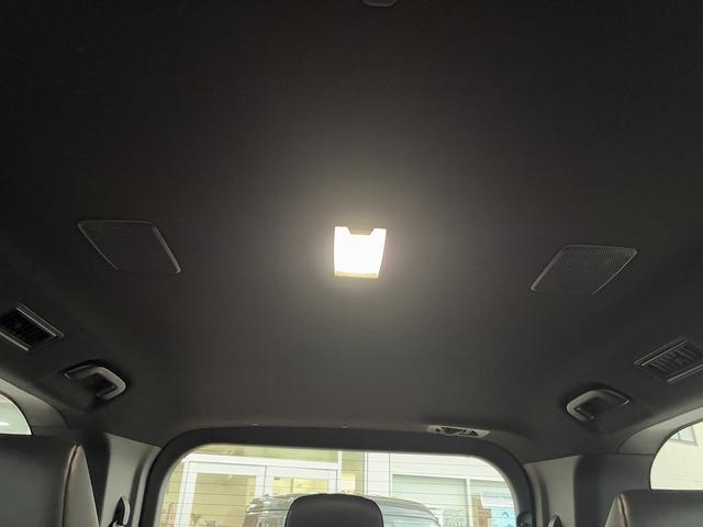 ヴォクシー ハイブリッドS-Z トヨタセーフティセンス☆トヨタチームメイト☆リモート付アドバンスドパーク☆10.5インチ純正ナビ☆フルセグTV☆BT☆USB☆全方位パノラマビューカメラ☆純正14型フリップダウン☆ハーフレザー☆(51枚目)