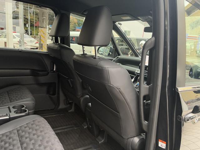 ヴォクシー ハイブリッドS-Z トヨタセーフティセンス☆トヨタチームメイト☆リモート付アドバンスドパーク☆10.5インチ純正ナビ☆フルセグTV☆BT☆USB☆全方位パノラマビューカメラ☆純正14型フリップダウン☆ハーフレザー☆(55枚目)