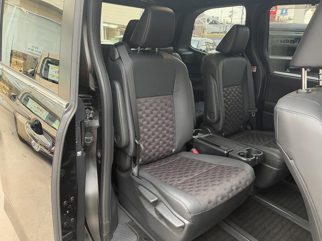 ヴォクシー ハイブリッドS-Z トヨタセーフティセンス☆トヨタチームメイト☆リモート付アドバンスドパーク☆10.5インチ純正ナビ☆フルセグTV☆BT☆USB☆全方位パノラマビューカメラ☆純正14型フリップダウン☆ハーフレザー☆(58枚目)