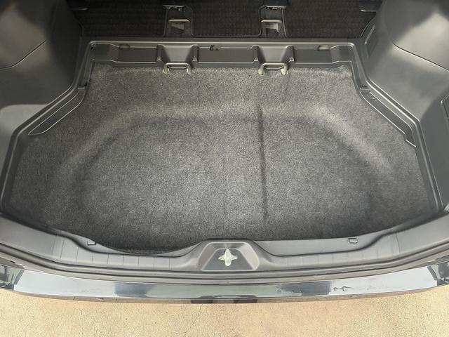 ヴォクシー ハイブリッドS-Z トヨタセーフティセンス☆トヨタチームメイト☆リモート付アドバンスドパーク☆10.5インチ純正ナビ☆フルセグTV☆BT☆USB☆全方位パノラマビューカメラ☆純正14型フリップダウン☆ハーフレザー☆(66枚目)