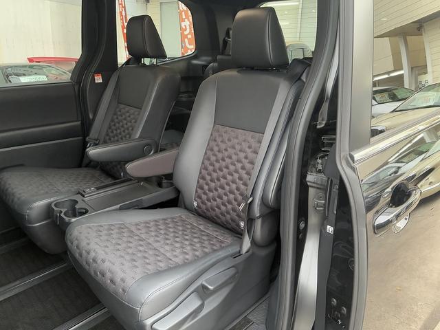 ヴォクシー ハイブリッドS-Z トヨタセーフティセンス☆トヨタチームメイト☆リモート付アドバンスドパーク☆10.5インチ純正ナビ☆フルセグTV☆BT☆USB☆全方位パノラマビューカメラ☆純正14型フリップダウン☆ハーフレザー☆(71枚目)