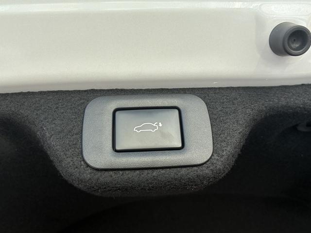 クラウンクロスオーバー ＲＳアドバンスド　４ＷＤ☆ターボ☆ＴＳＳ☆チームメイト☆リモート付アドバンスドパーク・ドライブ☆ＡＣ１００Ｖ☆非常時給電システム６．２日分☆モデリスタフルエアロ＋クールシャインキット☆１２．３インチナビｐｌｕｓ☆全方位（74枚目）