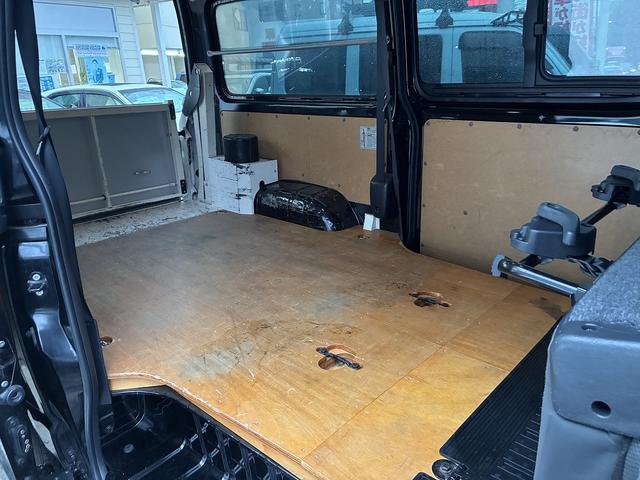 ハイエースバン ロングＤＸ　５型！トヨタ車体リフト付バン！パワーリフト２６０ＫＧ！純正メモリーナビ！地デジＴＶ！バックカメラ！ＡＵＸ！ＢＴ！トヨタセーフティセンス！レーンキーピングアシスト！オートハイビーム！ＡＣ１００Ｖ電源！（63枚目）