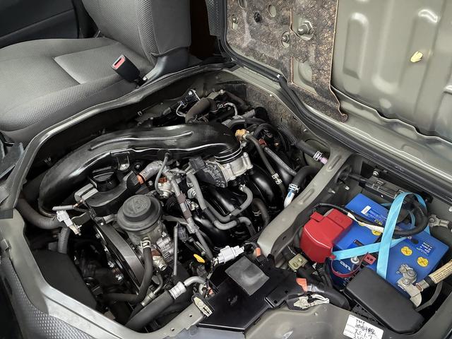 ハイエースバン ロングＤＸ　５型！トヨタ車体リフト付バン！パワーリフト２６０ＫＧ！純正メモリーナビ！地デジＴＶ！バックカメラ！ＡＵＸ！ＢＴ！トヨタセーフティセンス！レーンキーピングアシスト！オートハイビーム！ＡＣ１００Ｖ電源！（69枚目）