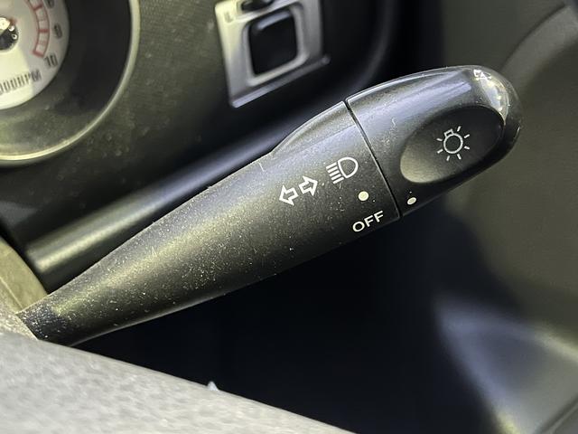 アルトラパン ＳＳ　ターボ☆スズキスポーツ車高調☆専用１４インチＡＷ☆ＭＯＭＯステ☆バケットシート☆タコメーター☆カロッツェリアオーディオ☆ＡＵＸ☆ＵＳＢ☆ポータブルナビ☆マフラーカッター☆ドライブレコーダー☆電動ミラー（69枚目）