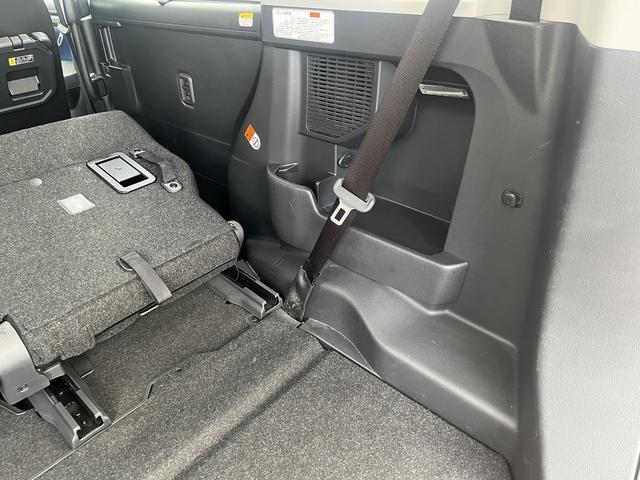 トール カスタムＧ　リミテッド　ＳＡＩＩＩ　８インチナビ☆フルセグＴＶ☆ＵＳＢ☆ＢＴ☆全方位カメラ☆前席シートヒーター☆両側パワースライドドア☆後席サンシェード☆左右シートバックテーブル☆ＥＴＣ☆ステアリングリモコン☆革巻きステア☆（54枚目）