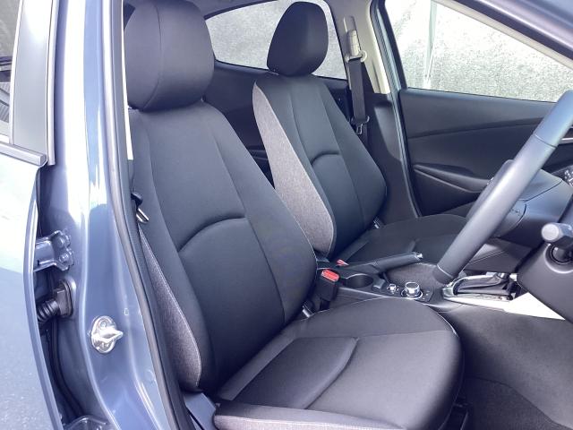 ＭＡＺＤＡ２ １．５　１５ＢＤ　ｉ　セレクション　２ＷＤ　３６０°モニター　ＬＥＤヘッドライト　１５インチフルホイールキャップ　ウインカーミラー　シートヒーター　パーキングセンサー　（7枚目）