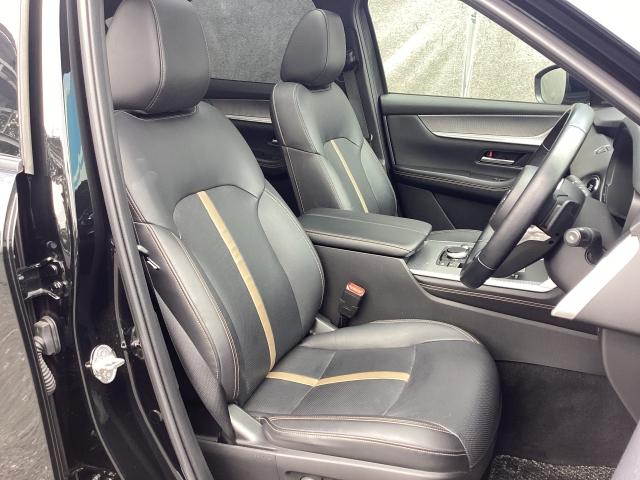 ＣＸ－６０ ３．３　ＸＤハイブリッド　エクスクルーシブ　スポーツ　ディー　３６０°モニター　レーダークルーズ　黒本革シート　ＢＯＳＥスピーカー　パノラマサンルーフ　２０インチアルミ　２カメラドラレコ　ベンチレーション　シートヒーター　前席電動シート　パワーリフトゲート　パー（7枚目）