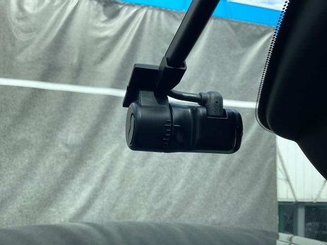 ＣＸ－６０ ３．３　ＸＤハイブリッド　エクスクルーシブ　スポーツ　ディー　３６０°モニター　レーダークルーズ　黒本革シート　ＢＯＳＥスピーカー　パノラマサンルーフ　２０インチアルミ　２カメラドラレコ　ベンチレーション　シートヒーター　前席電動シート　パワーリフトゲート　パー（25枚目）