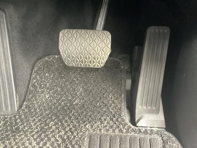 ＣＸ－６０ ３．３　ＸＤハイブリッド　エクスクルーシブ　スポーツ　ディー　３６０°モニター　レーダークルーズ　黒本革シート　ＢＯＳＥスピーカー　パノラマサンルーフ　２０インチアルミ　２カメラドラレコ　ベンチレーション　シートヒーター　前席電動シート　パワーリフトゲート　パー（34枚目）