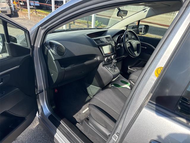 当社でご成約いただたお客様には、納車後１回目のエンジンオイル交換をサービスにて実施しております！同時におクルマの点検もさせていただきます！フリーダイヤル：００７８ー６０４２ー０３２４