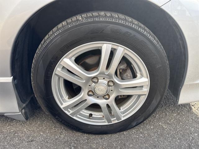 フィットシャトルハイブリッド ハイブリッド・スマートセレクション 禁煙車 USB接続 CD ハーフレザーシート HID ETC スマートキー 横滑り防止装置 社外15インチAW タイミングチェーン(60枚目)