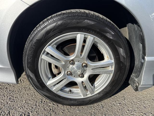 フィットシャトルハイブリッド ハイブリッド・スマートセレクション 禁煙車 USB接続 CD ハーフレザーシート HID ETC スマートキー 横滑り防止装置 社外15インチAW タイミングチェーン(62枚目)