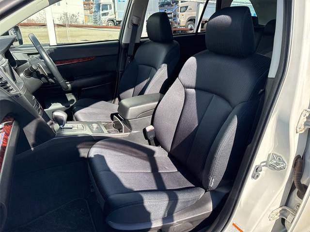 レガシィツーリングワゴン ２．５ｉアイサイト　４ＷＤ　禁煙車　ＨＤＤナビ　バックカメラ　Ｂｌｕｅｔｏｏｔｈ　ＤＶＤ　ＨＩＤ　ＥＴＣ　パワーシート　クルーズコントロール　横滑り防止装置　プッシュスタート　スマートキー　純正１８インチＡＷ　ＭＴモード（32枚目）