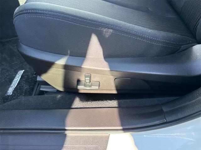 レガシィツーリングワゴン ２．５ｉアイサイト　４ＷＤ　禁煙車　ＨＤＤナビ　バックカメラ　Ｂｌｕｅｔｏｏｔｈ　ＤＶＤ　ＨＩＤ　ＥＴＣ　パワーシート　クルーズコントロール　横滑り防止装置　プッシュスタート　スマートキー　純正１８インチＡＷ　ＭＴモード（33枚目）