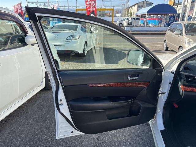 レガシィツーリングワゴン ２．５ｉアイサイト　４ＷＤ　禁煙車　ＨＤＤナビ　バックカメラ　Ｂｌｕｅｔｏｏｔｈ　ＤＶＤ　ＨＩＤ　ＥＴＣ　パワーシート　クルーズコントロール　横滑り防止装置　プッシュスタート　スマートキー　純正１８インチＡＷ　ＭＴモード（34枚目）