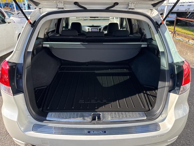 レガシィツーリングワゴン ２．５ｉアイサイト　４ＷＤ　禁煙車　ＨＤＤナビ　バックカメラ　Ｂｌｕｅｔｏｏｔｈ　ＤＶＤ　ＨＩＤ　ＥＴＣ　パワーシート　クルーズコントロール　横滑り防止装置　プッシュスタート　スマートキー　純正１８インチＡＷ　ＭＴモード（47枚目）