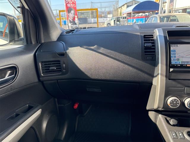 エクストレイル 20Xtt 禁煙車 SDナビ バックカメラ フルセグ Bluetooth接続 DVD シートヒーター HID ETC インテリキー 純正18インチAW タイミングチェーン(11枚目)