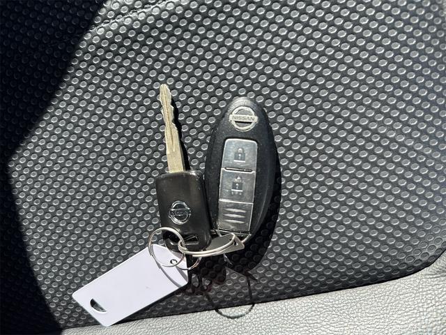 エクストレイル 20Xtt 禁煙車 SDナビ バックカメラ フルセグ Bluetooth接続 DVD シートヒーター HID ETC インテリキー 純正18インチAW タイミングチェーン(23枚目)