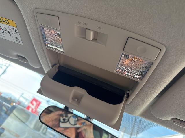 プレマシー ２０Ｓ－スカイアクティブ　禁煙車　メモリーナビ　バックカメラ　フルセグ　Ｂｌｕｅｔｏｏｔｈ接続　ＤＶＤ　両側パワースライドドア　ＨＩＤ　ＥＴＣ　アドバンストキー　横滑り防止装置　ＭＴモード　純正１５ＡＷ　タイミングチェーン（22枚目）