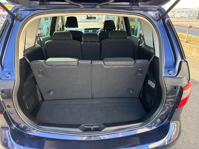 プレマシー ２０Ｓ－スカイアクティブ　禁煙車　メモリーナビ　バックカメラ　フルセグ　Ｂｌｕｅｔｏｏｔｈ接続　ＤＶＤ　両側パワースライドドア　ＨＩＤ　ＥＴＣ　アドバンストキー　横滑り防止装置　ＭＴモード　純正１５ＡＷ　タイミングチェーン（44枚目）