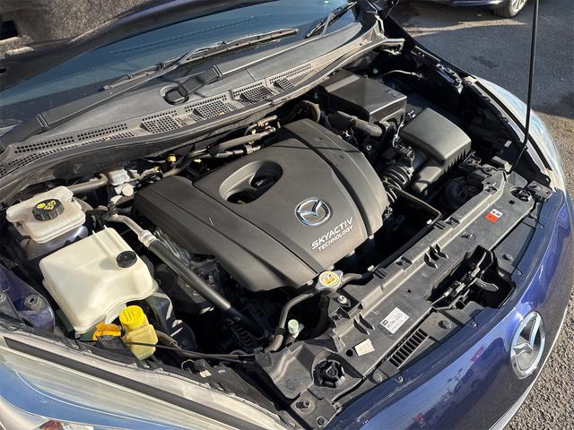 プレマシー ２０Ｓ－スカイアクティブ　禁煙車　メモリーナビ　バックカメラ　フルセグ　Ｂｌｕｅｔｏｏｔｈ接続　ＤＶＤ　両側パワースライドドア　ＨＩＤ　ＥＴＣ　アドバンストキー　横滑り防止装置　ＭＴモード　純正１５ＡＷ　タイミングチェーン（70枚目）