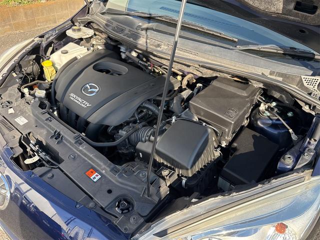 プレマシー ２０Ｓ－スカイアクティブ　禁煙車　メモリーナビ　バックカメラ　フルセグ　Ｂｌｕｅｔｏｏｔｈ接続　ＤＶＤ　両側パワースライドドア　ＨＩＤ　ＥＴＣ　アドバンストキー　横滑り防止装置　ＭＴモード　純正１５ＡＷ　タイミングチェーン（72枚目）