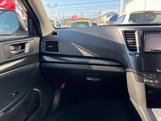 レガシィツーリングワゴン ２．５ｉ　Ｂスポーツアイサイト　Ｇパッケージ　４ＷＤ　禁煙車　メモリーナビ　バックカメラ　フルセグ　Ｂｌｕｅｔｏｏｔｈ　ＤＶＤ　ハーフレザーシート　パワーシート　ＨＩＤ　ＥＴＣ　クルーズコントロール　横滑防止装置　スマートキー　タイミングチェーン（11枚目）