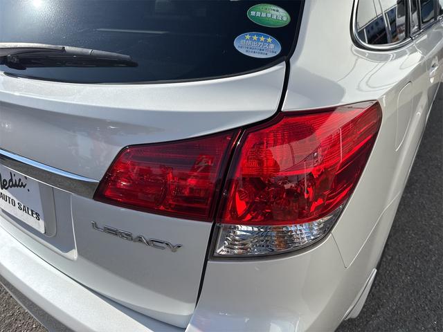 レガシィツーリングワゴン ２．５ｉ　Ｂスポーツアイサイト　Ｇパッケージ　４ＷＤ　禁煙車　メモリーナビ　バックカメラ　フルセグ　Ｂｌｕｅｔｏｏｔｈ　ＤＶＤ　ハーフレザーシート　パワーシート　ＨＩＤ　ＥＴＣ　クルーズコントロール　横滑防止装置　スマートキー　タイミングチェーン（69枚目）