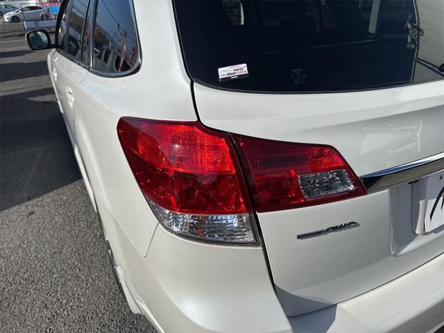 レガシィツーリングワゴン ２．５ｉ　Ｂスポーツアイサイト　Ｇパッケージ　４ＷＤ　禁煙車　メモリーナビ　バックカメラ　フルセグ　Ｂｌｕｅｔｏｏｔｈ　ＤＶＤ　ハーフレザーシート　パワーシート　ＨＩＤ　ＥＴＣ　クルーズコントロール　横滑防止装置　スマートキー　タイミングチェーン（70枚目）