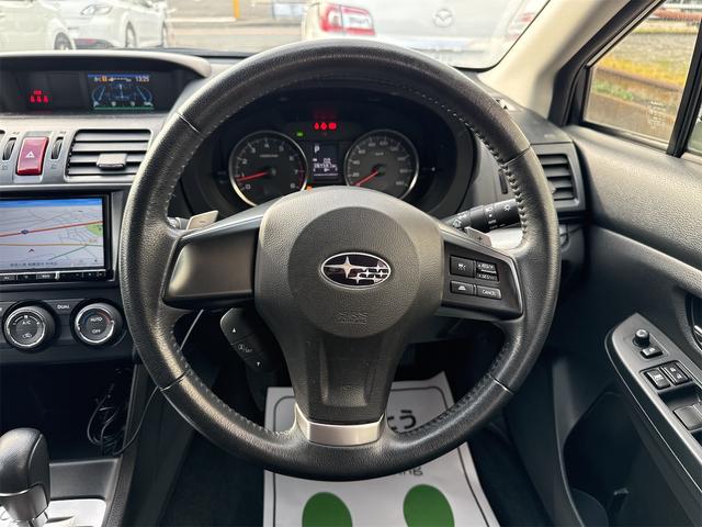 インプレッサスポーツ ２．０ｉアイサイト　４ＷＤ　禁煙車　ドライブレコーダー　メモリーナビ　バックカメラ　フルセグ　Ｂｌｕｅｔｏｏｔｈ　クルーズコントロール　ＨＩＤ　横滑防止　プッシュスタート　スマートキー　パドルシフト　タイミングチェーン（12枚目）