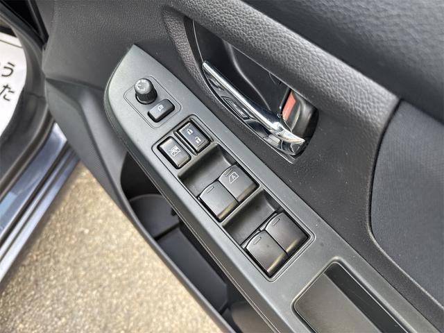 インプレッサスポーツ ２．０ｉアイサイト　４ＷＤ　禁煙車　ドライブレコーダー　メモリーナビ　バックカメラ　フルセグ　Ｂｌｕｅｔｏｏｔｈ　クルーズコントロール　ＨＩＤ　横滑防止　プッシュスタート　スマートキー　パドルシフト　タイミングチェーン（26枚目）