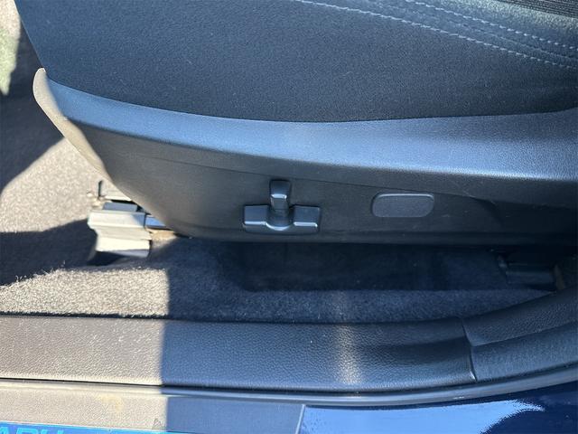 ���Ђ́A���q�l�ɂ�肨�������Ȏԗ������񋟂��邽�߁A�o���̖L�x�Ȑ��X�^�b�t���A������I�[�g�I�[�N�V�����̂Ȃ����猵�I�����ԗ��݂̂��d���ꂵ�Ă���܂��I�t���[�_�C�����F�O�O�V�W�[�U�O�S�Q�[�O�R�Q�S