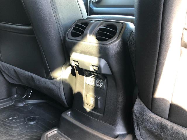 サハラ フル装備 衝突被害軽減ブレーキ コーナーセンサー アダクティブクルーズコントロール Uconnectナビ搭載 Bluetoothオーディオ レザーシート ステアリングヒーター LEDヘッドライト(30枚目)