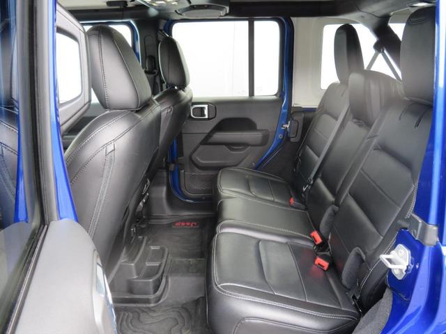 サハラ 認定中古車保証 弊社元デモカー 18インチアルミホイール 障害物センサー アダクティブクルーズコントロール レザーシート シートヒーター AppleCarPlay AndroidAuto(17枚目)