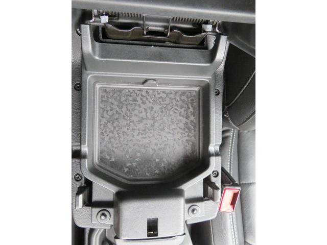 サハラ 認定中古車保証 弊社元デモカー 18インチアルミホイール 障害物センサー アダクティブクルーズコントロール レザーシート シートヒーター AppleCarPlay AndroidAuto(43枚目)