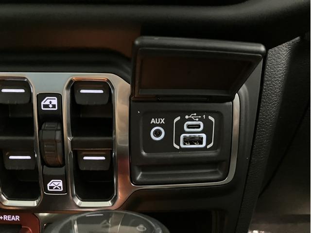 ルビコン4xe フル装備 ワンオーナー車両 衝突被害軽減ブレーキ コーナーセンサー アダクティブクルーズコントロール Uconnectナビ搭載 ETC2.0車載器 バックカメラ LEDヘッドライト Bluetooth(28枚目)