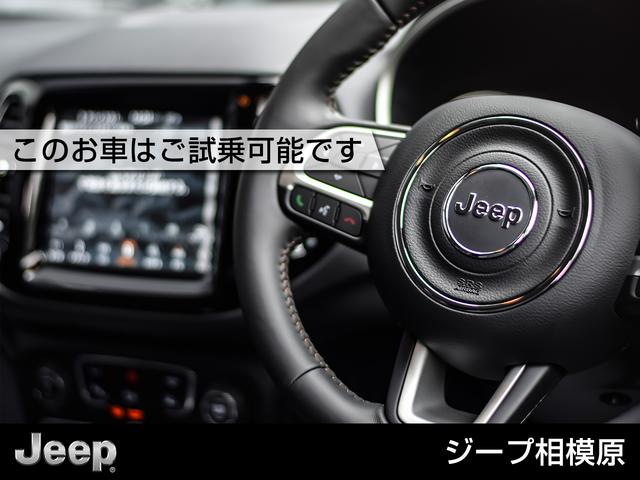 リミテッド　新車保証継承　ＡｐｐｌｅＣａｒｐｌａｙ　ＡｎｄｒｏｉｄＡｕｔｏ　ＥＴＣ２．０　４ＷＤ　電動パワーレザーシート　シートヒーター　ステアリングヒーター　４ＷＤ　全周囲カメラ　前後障害物センサー(7枚目)