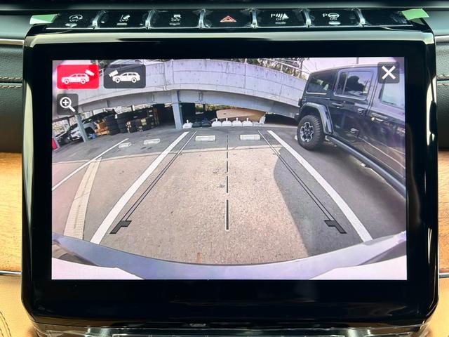 ジープ・グランドチェロキーＬ サミット　リザーブ　弊社デモカー　新車保証継承　エアサス　Ｖ６エンジン　３．６Ｌ　シートマッサージ　ファムカメラ　４ＷＤ　全周囲カメラ　サンルーフ　純正アルミホイール２１インチ（22枚目）