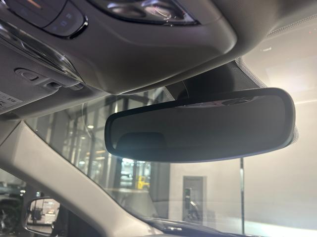 ジープ・コマンダー リミテッド　新車保証継承　弊社元試乗車　認定中古車保証　ＡｐｐｌｅＣａｒｐｌａｙ　ＡｎｄｒｏｉｄＡｕｔｏ　ＥＴＣ２．０　ディーゼル　７人乗り３列シート（29枚目）