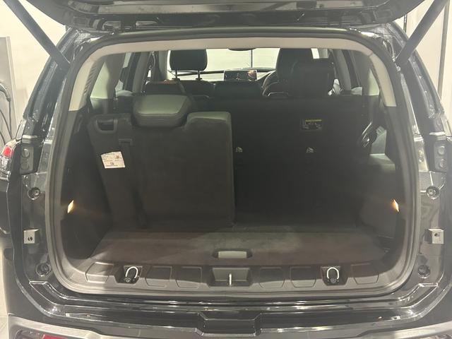 ジープ・コマンダー リミテッド　新車保証継承　弊社元試乗車　認定中古車保証　ＡｐｐｌｅＣａｒｐｌａｙ　ＡｎｄｒｏｉｄＡｕｔｏ　ＥＴＣ２．０　ディーゼル　７人乗り３列シート（39枚目）