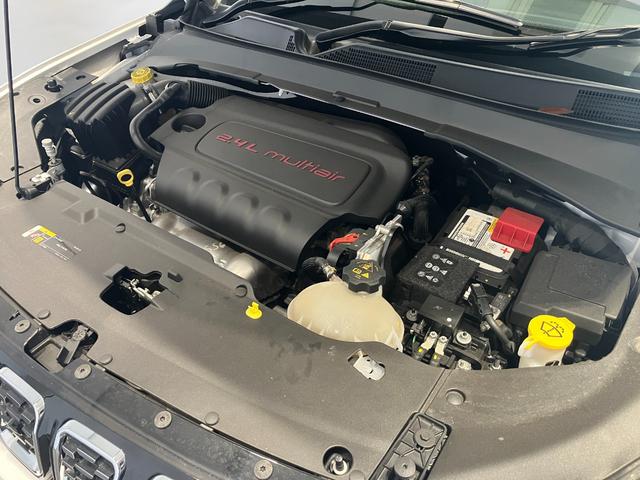 ジープ・コンパス リミテッド　弊社試乗車　純正ナビ　レザーシート　電動リアゲート　電動パワーシート　ＬＥＤヘッドライト　ＥＴＣ２．０　シートヒーター　障害物センサー　衝突軽減ブレーキ　スマートキー　バックカメラ　新車保証継承（54枚目）