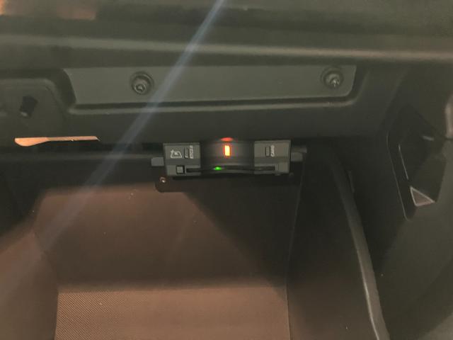 ジープ・コンパス 　新車保証継承　純正ナビ　ＬＥＤヘッドライト　全周囲カメラ　ＥＴＣ２．０　レザーシート　電動パワーシート　電動パワーリアゲート　障害物センサー　衝突軽減ブレーキ　アダプティブクルーズコントロール（15枚目）