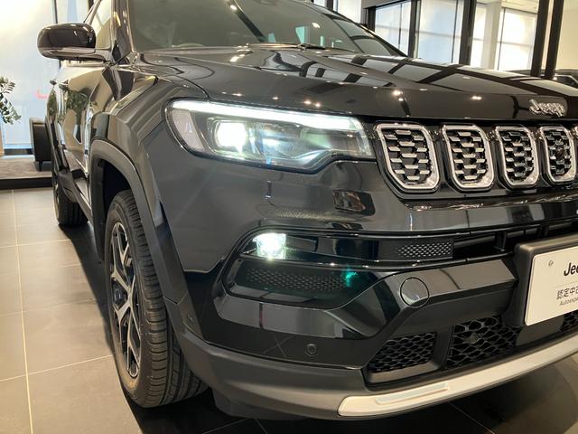 ジープ・コンパス 　新車保証継承　純正ナビ　ＬＥＤヘッドライト　全周囲カメラ　ＥＴＣ２．０　レザーシート　電動パワーシート　電動パワーリアゲート　障害物センサー　衝突軽減ブレーキ　アダプティブクルーズコントロール（20枚目）